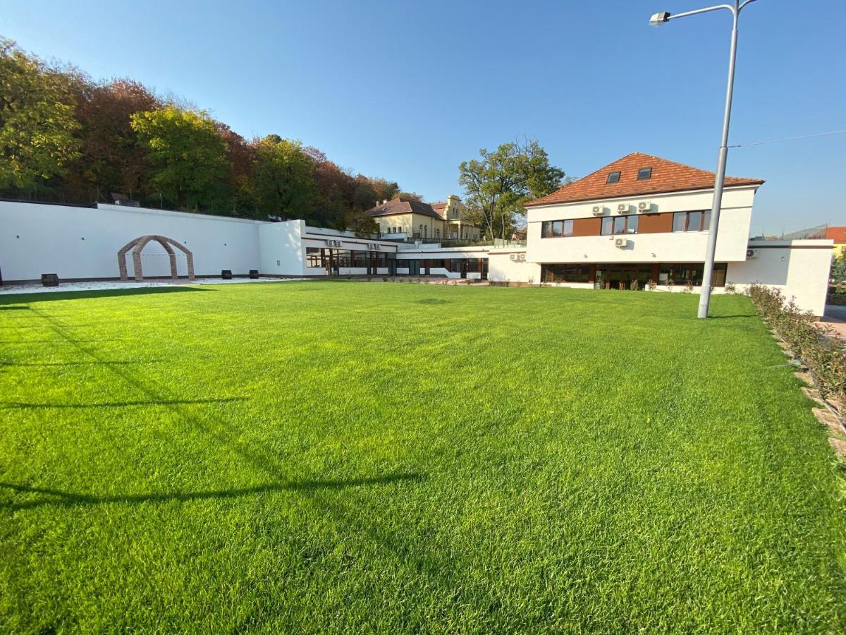 Boutique Hotel & Event Center Budapest Luaran gambar