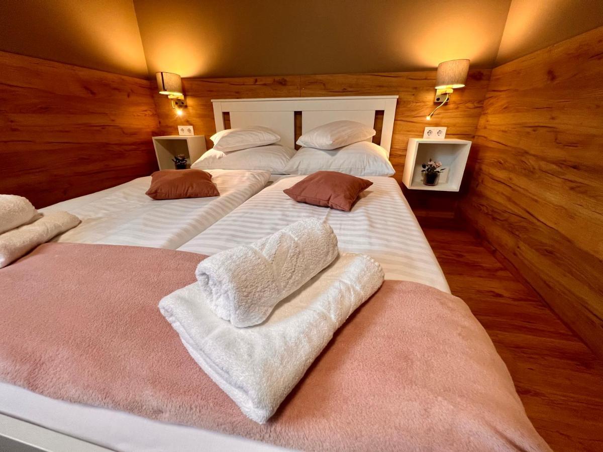 Boutique Hotel & Event Center Budapest Luaran gambar