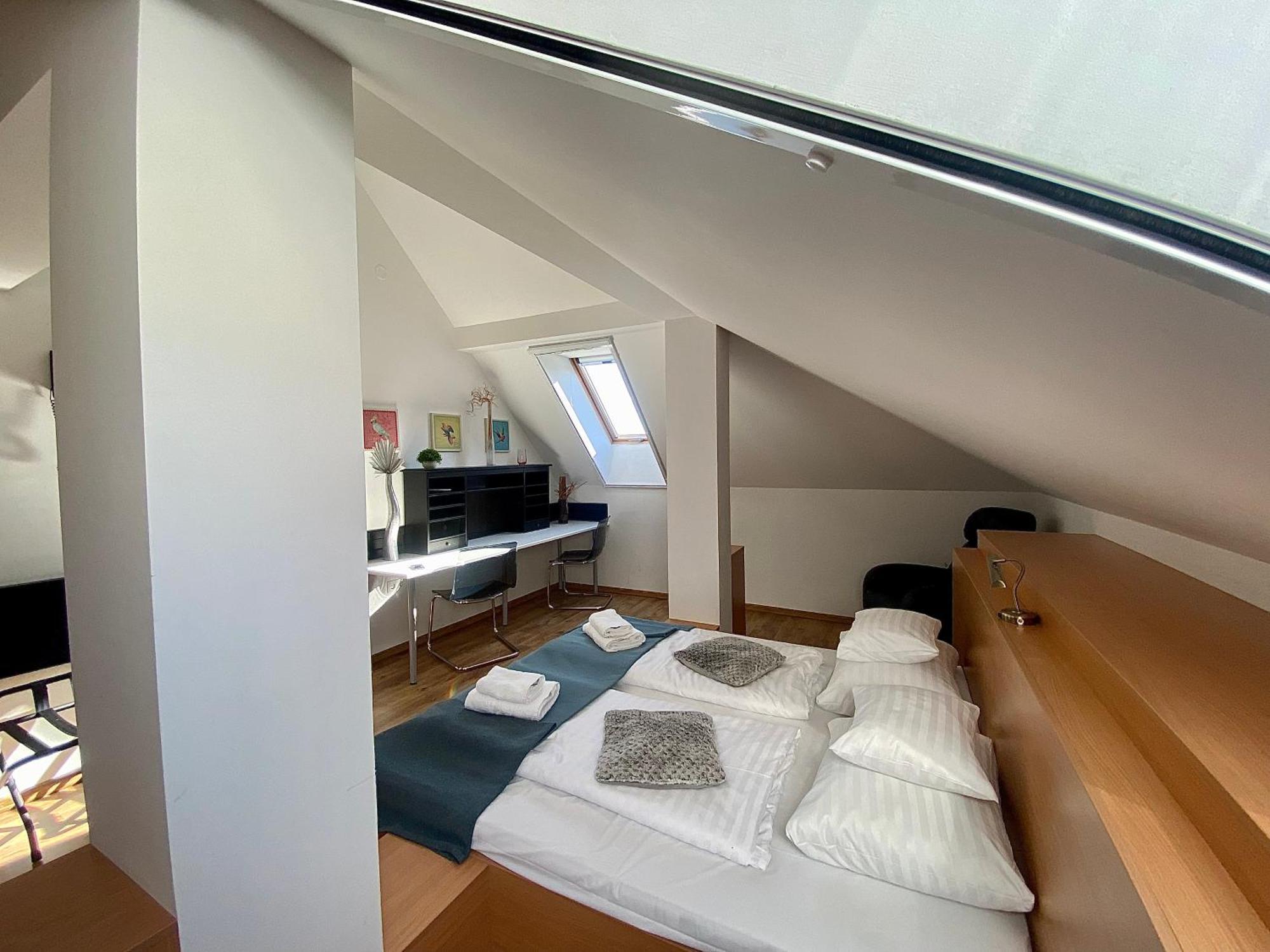 Boutique Hotel & Event Center Budapest Luaran gambar